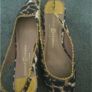 Worn once leopard pattern shoe